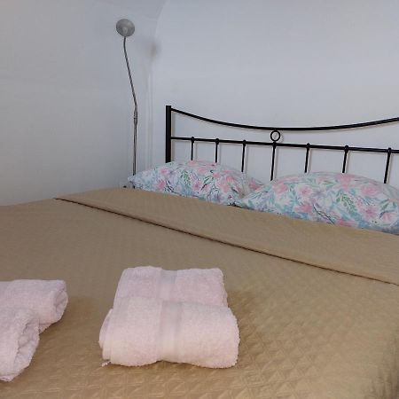 Apartman Biba Lubenice Bagian luar foto